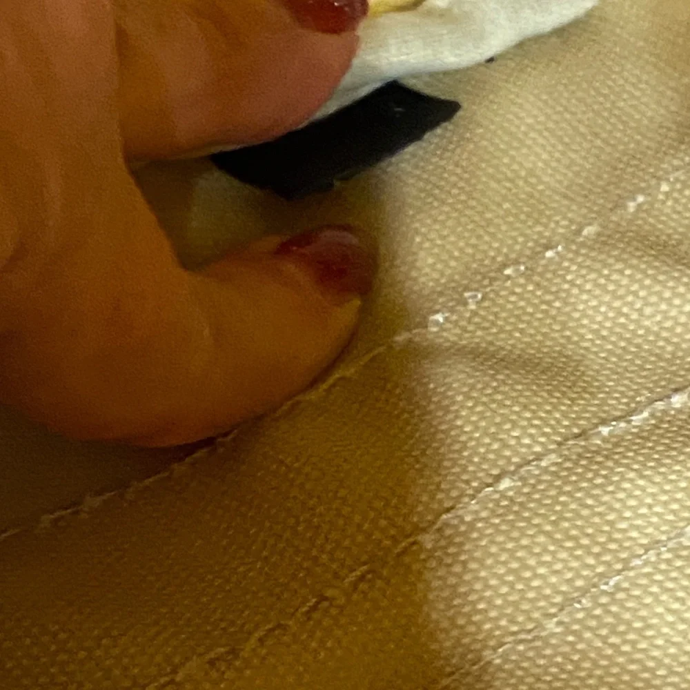 Marc Jacobs The Tote‎ Bag Cream Tan w/Black adjustable removable Crossbody Strap - Picture 15 of 16